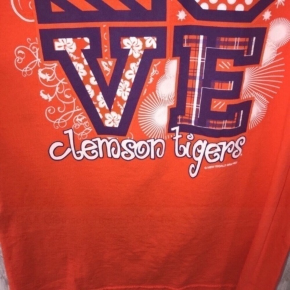 Clemson Tigers LOVE Graphic Tee Womens Small Orange NCAA Shirt - Picture 3 of 4